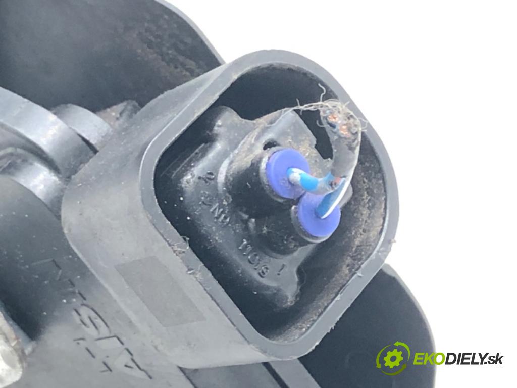 TOYOTA RAV 4 II (_A2_) 2000 - 2005    2.0 D 4WD (CLA20_, CLA21_) 85 kW [116 KM] olej napędowy 2001 - 2005  zámok dveře levý zadní část