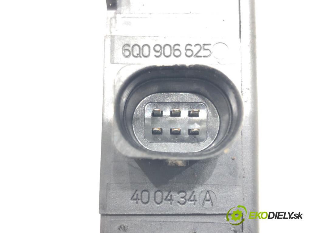 VW TOURAN (1T1, 1T2) 2003 - 2010    1.9 TDI 74 kW [100 KM] olej napędowy 2003 - 2004  Ventil magnetický 6Q0906625 (Ostatné)