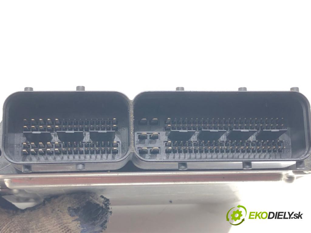 VW TOURAN (1T1, 1T2) 2003 - 2010    1.9 TDI 74 kW [100 KM] olej napędowy 2003 - 2004  riadiaca jednotka Motor 03G906016BT (Riadiace jednotky)