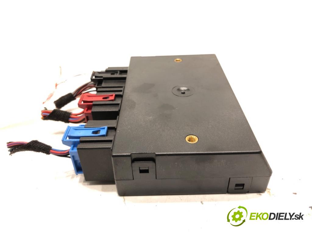 AUDI A6 C6 (4F2) 2004 - 2011    2.4 130 kW [177 KM] benzyna 2004 - 2008  Modul ťažného oka 4F0907383 (Ostatné)