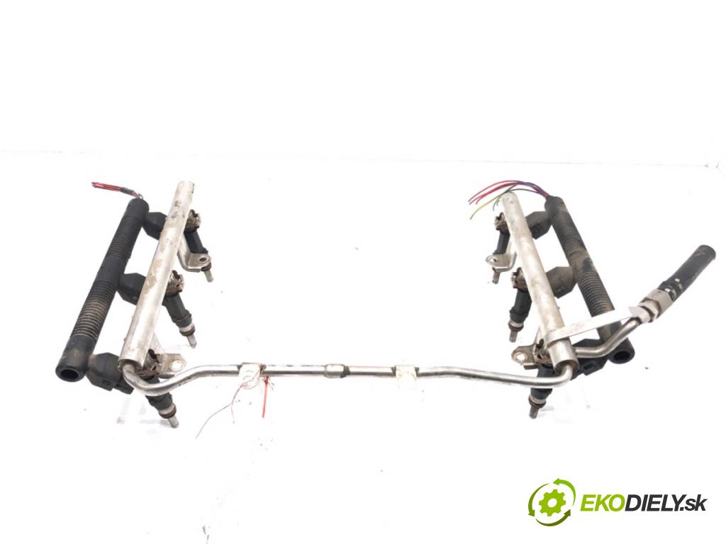 AUDI A6 C6 (4F2) 2004 - 2011    2.4 130 kW [177 KM] benzyna 2004 - 2008  Lišta vstrekovacia 06E133551 (Vstrekovacie lišty)