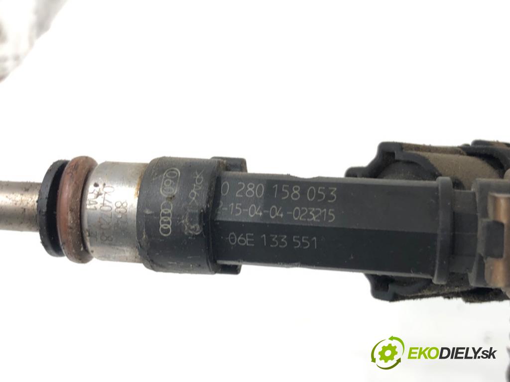 AUDI A6 C6 (4F2) 2004 - 2011    2.4 130 kW [177 KM] benzyna 2004 - 2008  Lišta vstrekovacia 06E133551 (Vstrekovacie lišty)