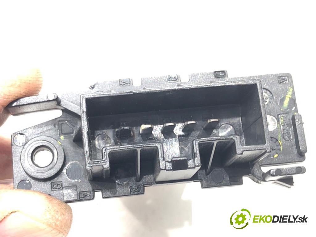 FIAT TIPO sedan (356_) 2015 - 2022    1.4 (356SXA1B) 70 kW [95 KM] benzyna 2015 - 2022  odpor rezistor topení vzduchu  (Odpory topení)