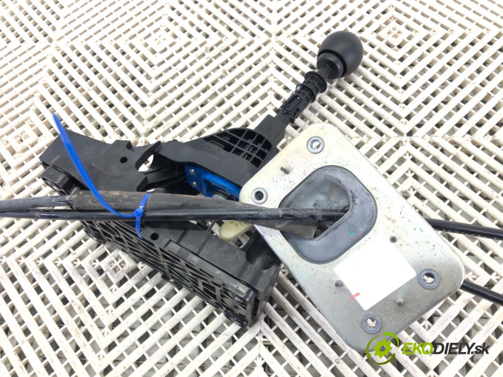 FIAT TIPO sedan (356_) 2015 - 2022    1.4 (356SXA1B) 70 kW [95 KM] benzyna 2015 - 2022  Kulisa 50294520 (Rýchlostné páky / kulisy)