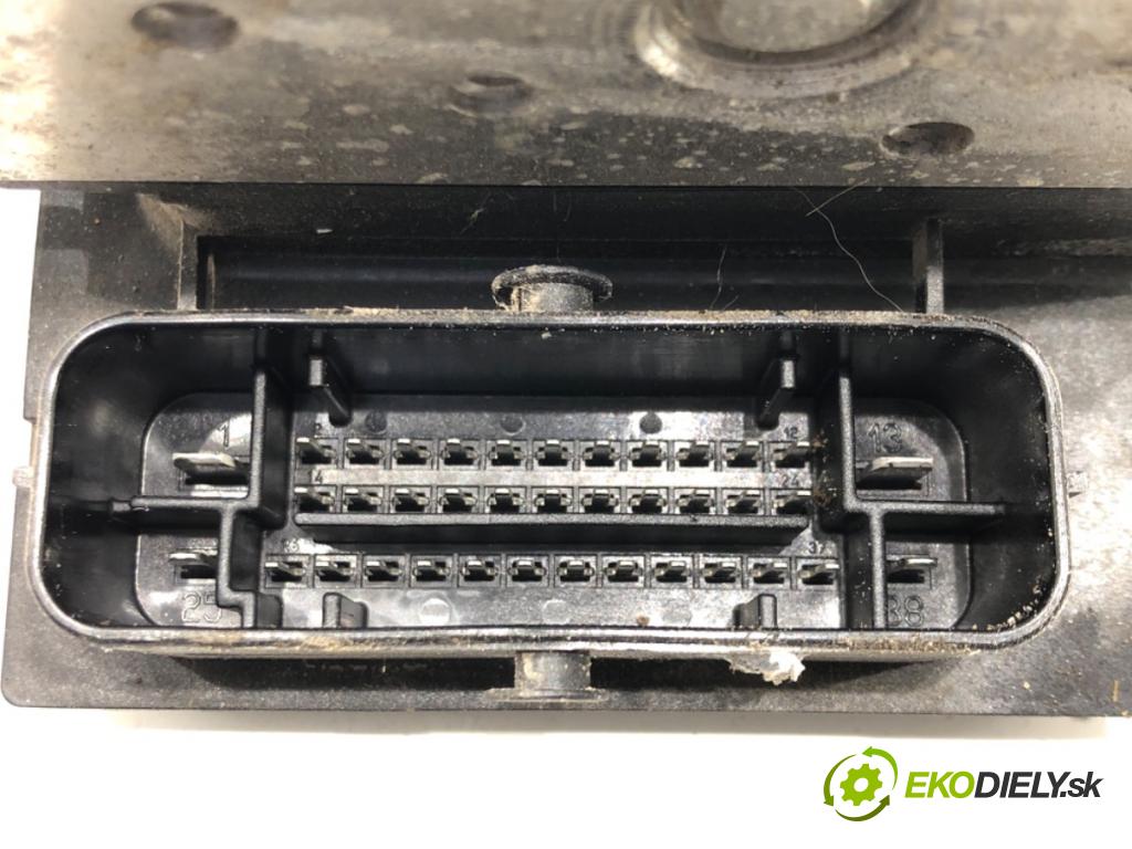 AUDI A4 B7 Avant (8ED) 2004 - 2008    2.0 TDI 103 kW [140 KM] olej napędowy 2004 - 2008  Pumpa ABS 8E0910517B (Pumpy ABS)