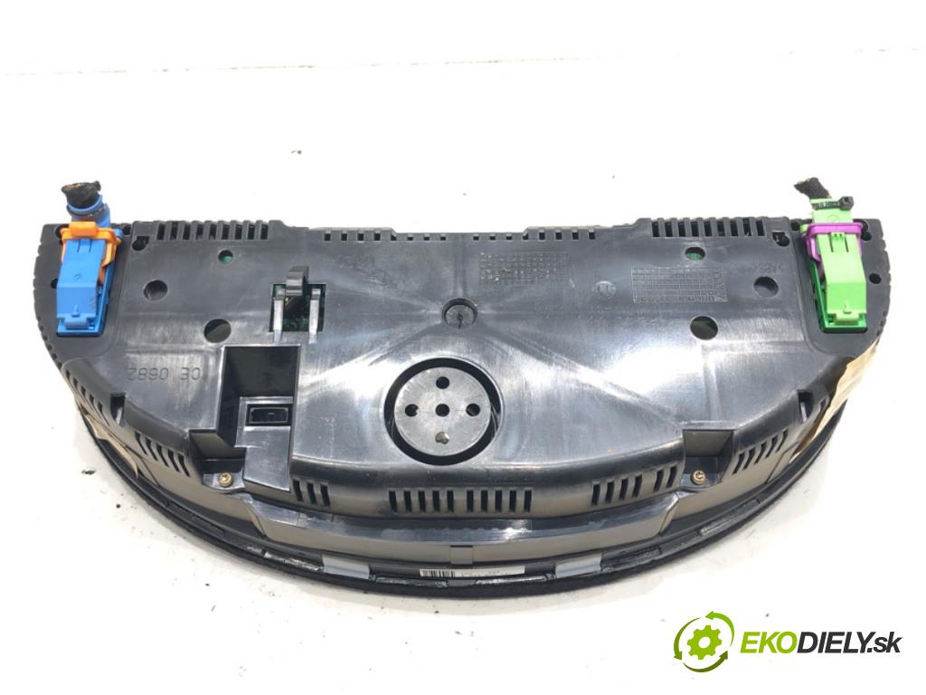 AUDI A4 B7 Avant (8ED) 2004 - 2008    2.0 TDI 103 kW [140 KM] olej napędowy 2004 - 2008  Prístrojovka 0263626065 (Prístrojové dosky, displeje)