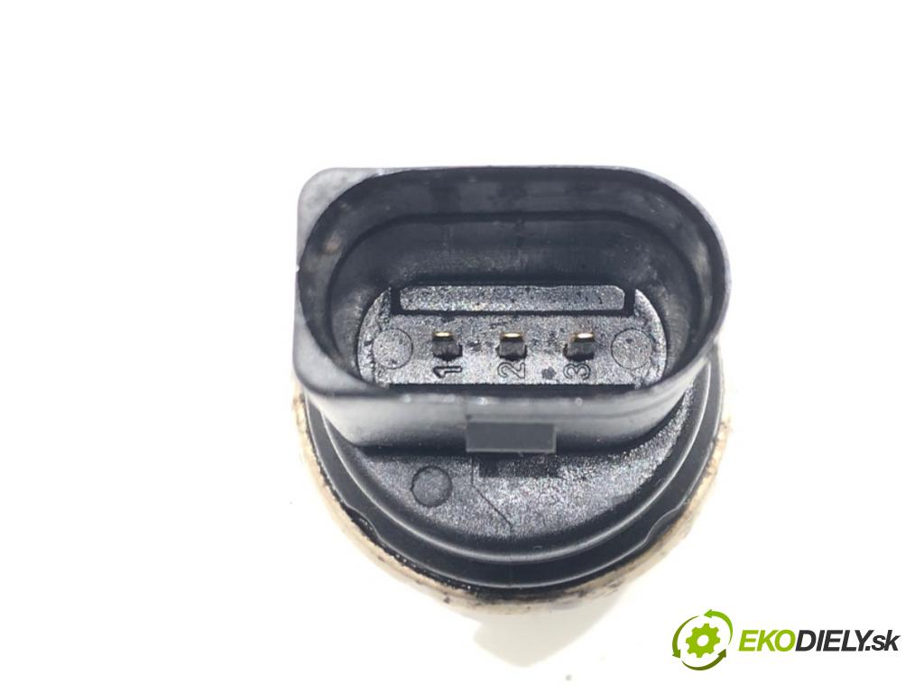 AUDI A4 B7 Avant (8ED) 2004 - 2008    2.0 TDI 103 kW [140 KM] olej napędowy 2004 - 2008  snímač klimatizace 8E0959126 (Snímače)