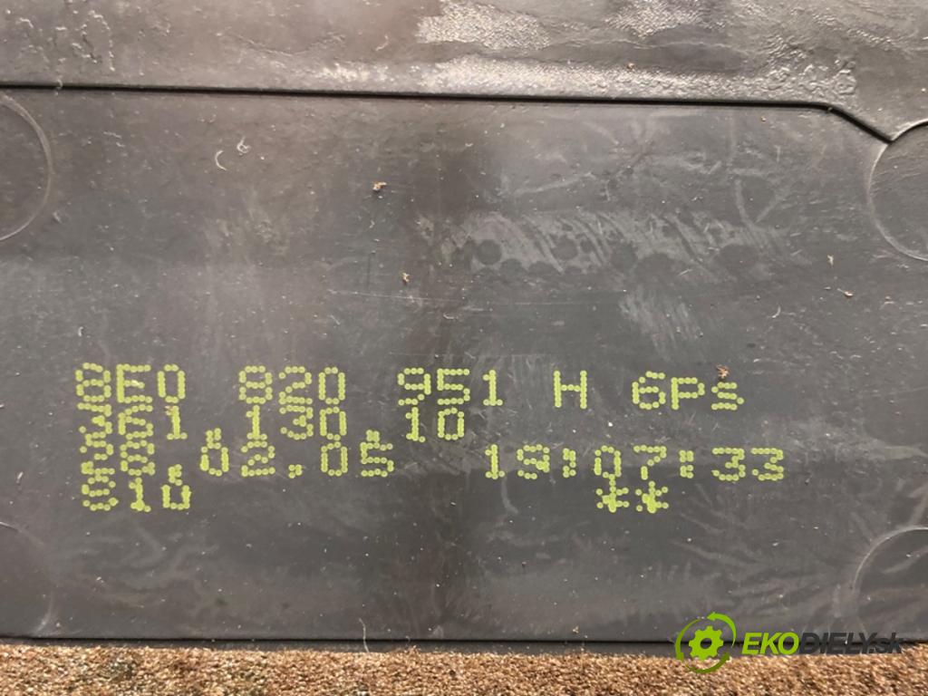 AUDI A4 B7 Avant (8ED) 2004 - 2008    2.0 TDI 103 kW [140 KM] olej napędowy 2004 - 2008  Mriežky kúrenia stredna 8E0820951H (Mriežky kúrenia (fukáre))