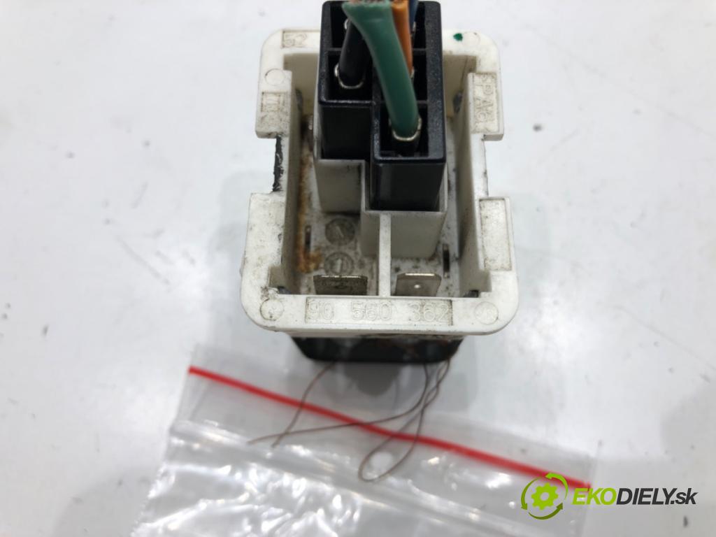 OPEL ASTRA H Kombi (A04) 2004 - 2014    1.7 CDTI (L35) 81 kW [110 KM] olej napędowy 2007 - 2014  odpor rezistor topení vzduchu 52475432 (Odpory topení)