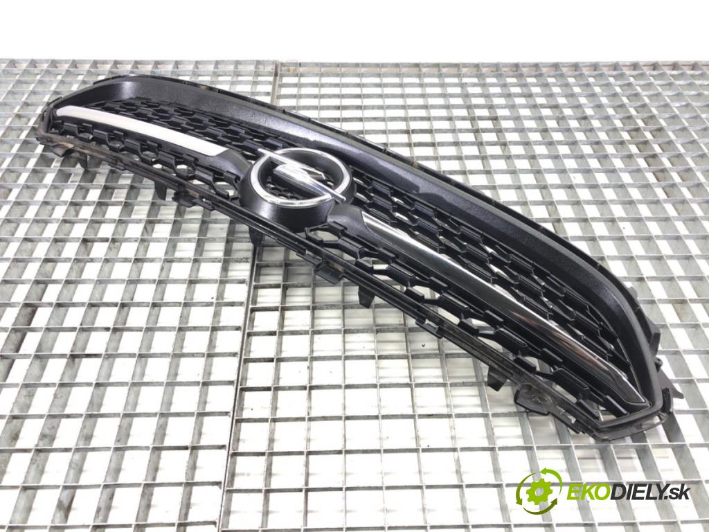 OPEL CORSA F 2019 - 2022    1.2 (68) 55 kW [75 KM] benzyna 2019 - 2022  mřížka maska 9829474480 (Mřížky (masky) chladičů)