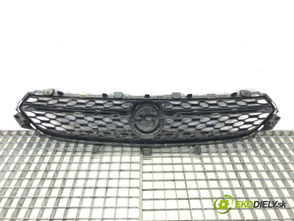 OPEL CORSA F 2019 - 2022    1.2 (68) 55 kW [75 KM] benzyna 2019 - 2022  mřížka maska 9829474480 (Mřížky (masky) chladičů)