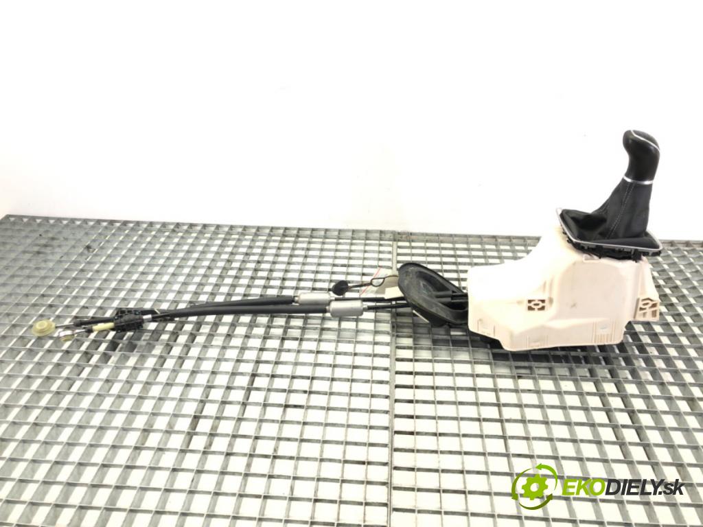 OPEL CORSA F 2019 - 2022    1.2 (68) 55 kW [75 KM] benzyna 2019 - 2022  Kulisa 9828239980 (Rýchlostné páky / kulisy)