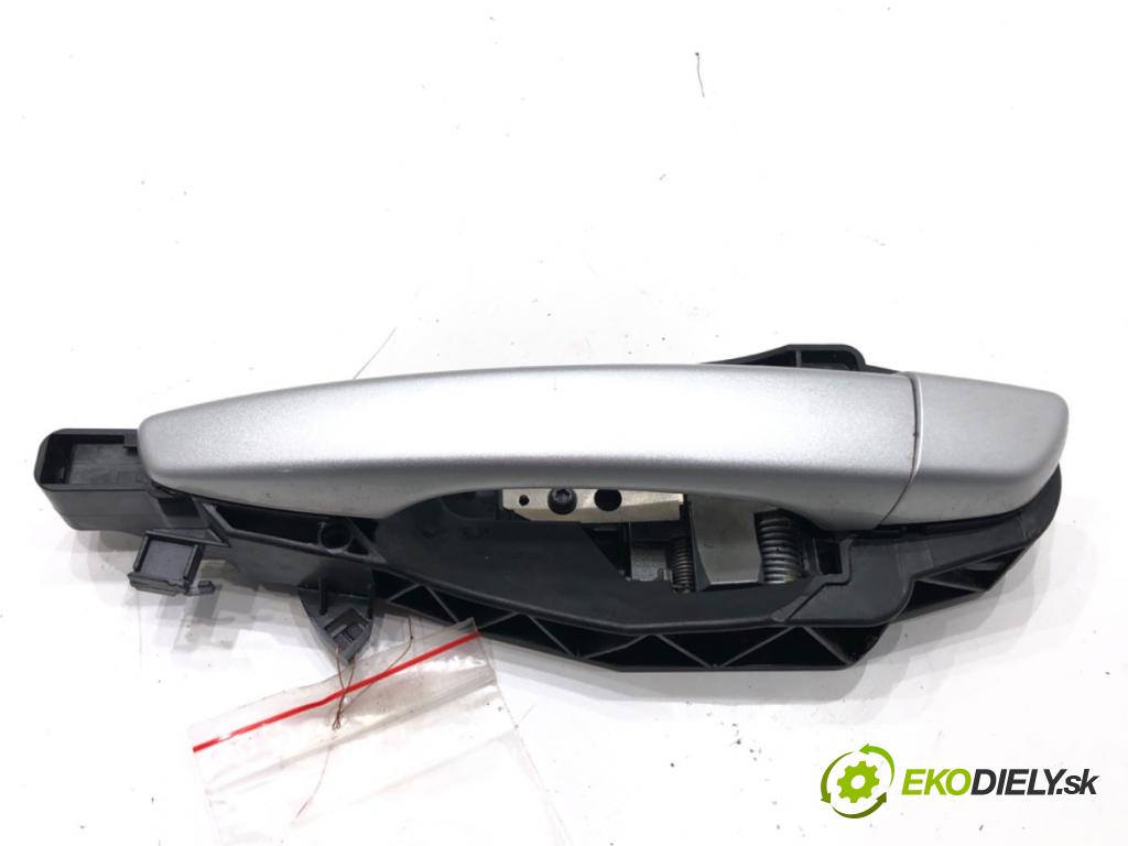 OPEL CORSA F 2019 - 2022    1.2 (68) 55 kW [75 KM] benzyna 2019 - 2022  Kľučka vonkajšia ľavy zad 