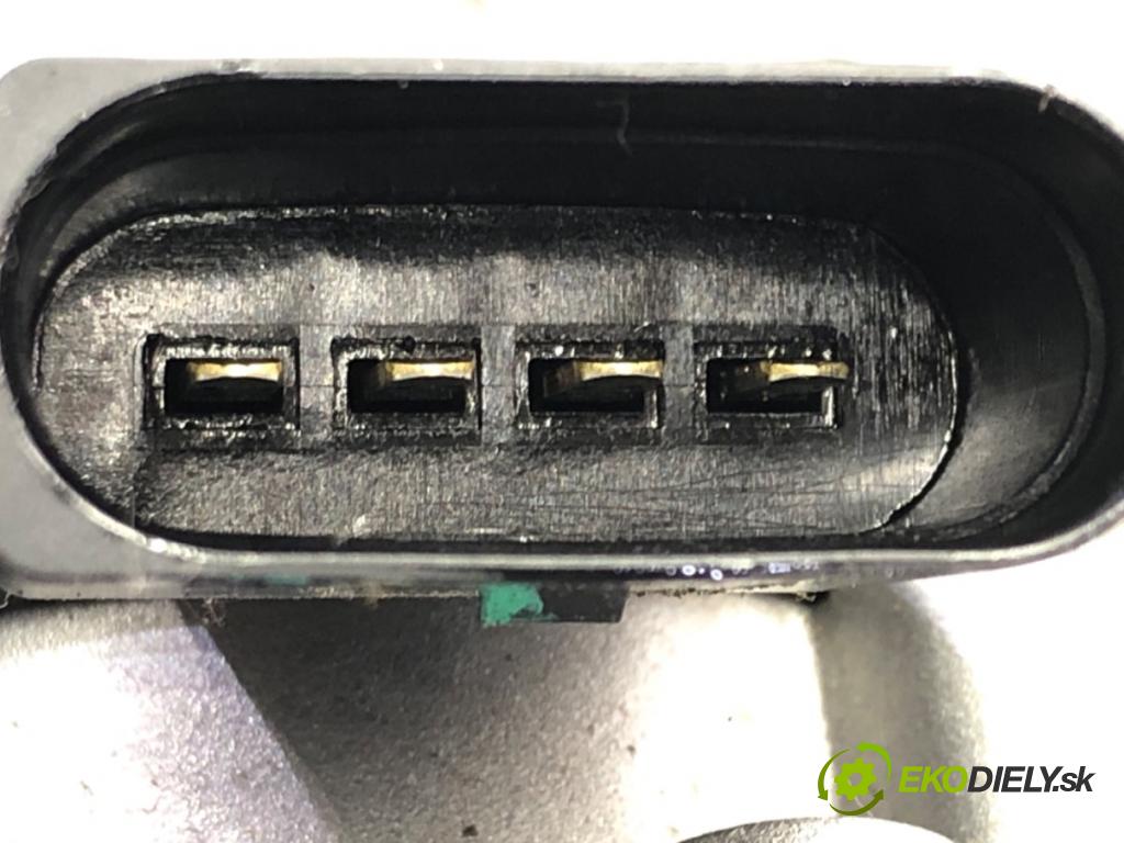 OPEL CORSA F 2019 - 2022    1.2 (68) 55 kW [75 KM] benzyna 2019 - 2022  Mechanizmus stieračov predný 9824784980 (Motorčeky stieračov predné)