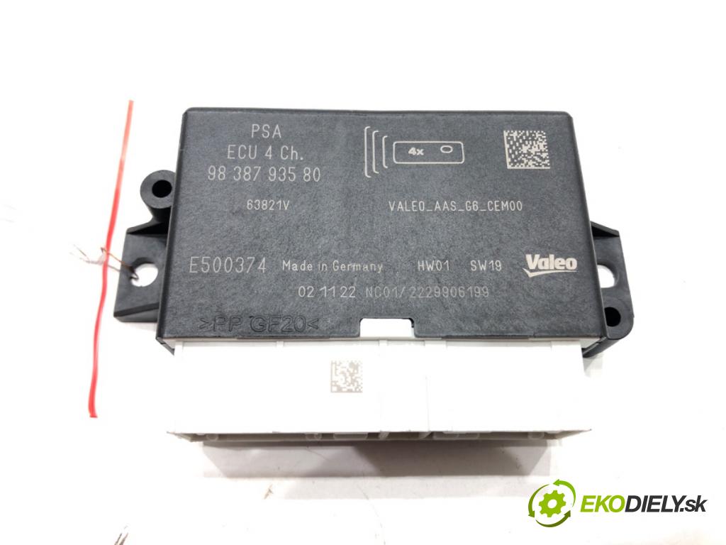 OPEL CORSA F 2019 - 2022    1.2 (68) 55 kW [75 KM] benzyna 2019 - 2022  Modul PDC 9838793580 (Ostatné)