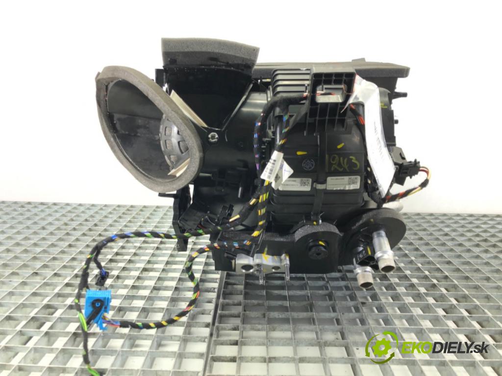 OPEL CORSA F 2019 - 2022    1.2 (68) 55 kW [75 KM] benzyna 2019 - 2022  topné těleso radiátor topení 9830697180 (Radiátory topení)