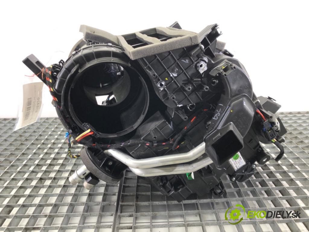 OPEL CORSA F 2019 - 2022    1.2 (68) 55 kW [75 KM] benzyna 2019 - 2022  topné těleso radiátor topení 9830697180 (Radiátory topení)