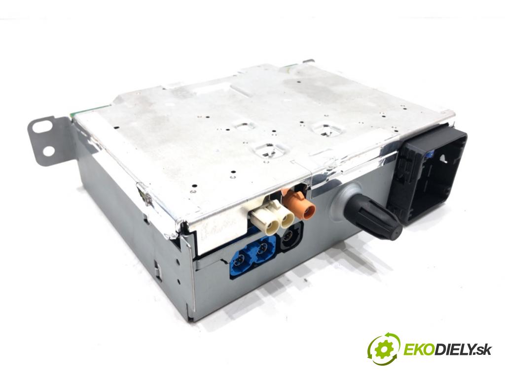 OPEL CORSA F 2019 - 2022    1.2 (68) 55 kW [75 KM] benzyna 2019 - 2022  RADIO Navigácia 9847854380 (Audio zariadenia)