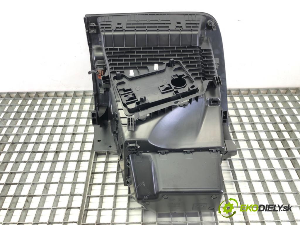 OPEL CORSA F 2019 - 2022    1.2 (68) 55 kW [75 KM] benzyna 2019 - 2022  Priehradka, kastlík spolujazdca  (Priehradky, kastlíky)