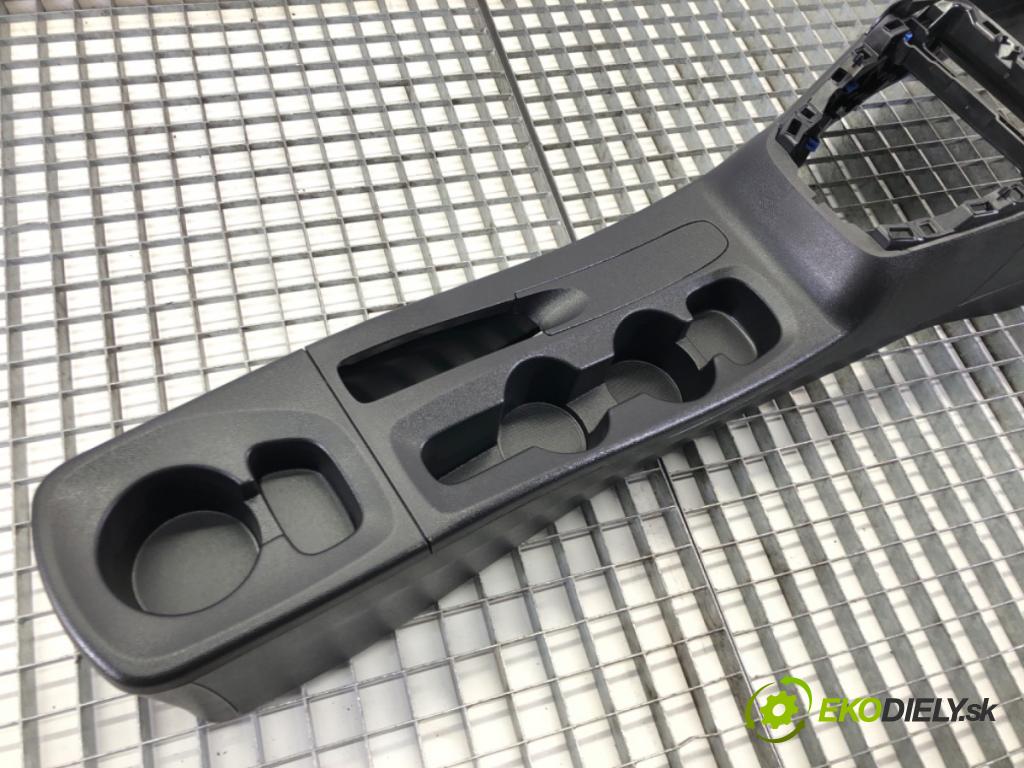 OPEL CORSA F 2019 - 2022    1.2 (68) 55 kW [75 KM] benzyna 2019 - 2022  Tunel stredový 39196817 (Stredový tunel / panel)