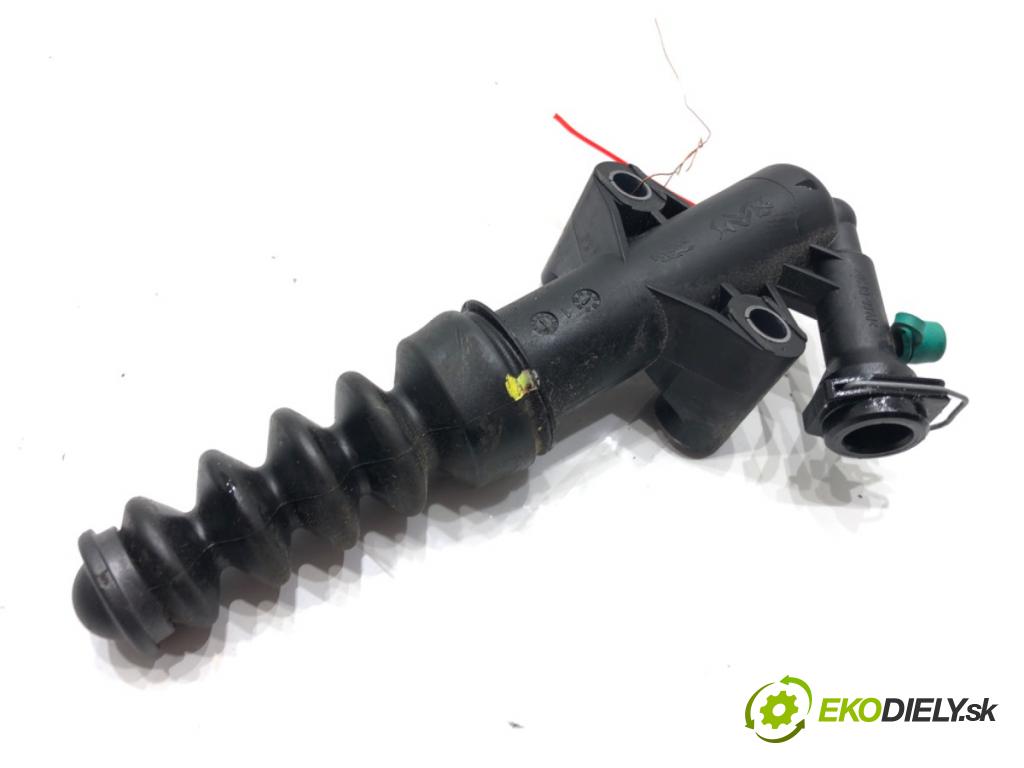 OPEL CORSA F 2019 - 2022    1.2 (68) 55 kW [75 KM] benzyna 2019 - 2022  Spojkový valec pumpa spojky  (Valce a ložiská)