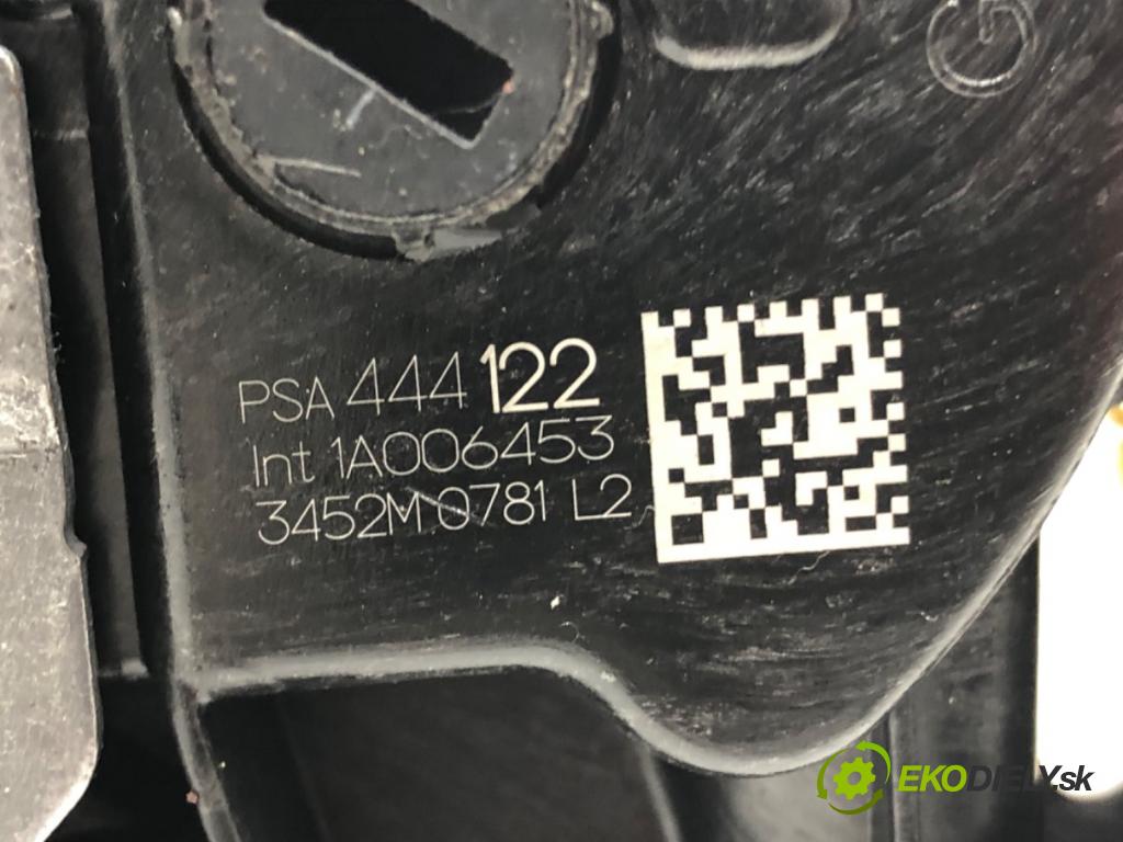OPEL CORSA F 2019 - 2022    1.2 (68) 55 kW [75 KM] benzyna 2019 - 2022  zámok dveře levý přední část 444122