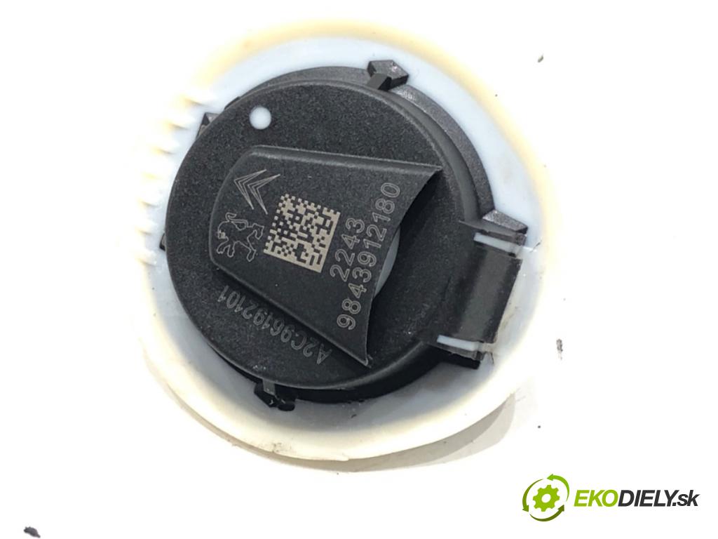 OPEL CORSA F 2019 - 2022    1.2 (68) 55 kW [75 KM] benzyna 2019 - 2022  Snímač nárazu 9843912180 (Snímače nárazu)