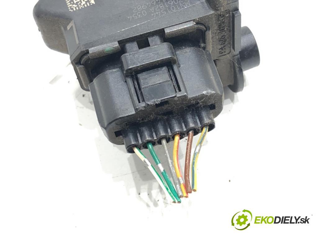 MITSUBISHI LANCER VIII (CY_A, CZ_A) 2007 - 2022    1.5 80 kW [109 KM] benzyna 2008 - 2022  Potenciometer plynu MN101544 (Pedále)