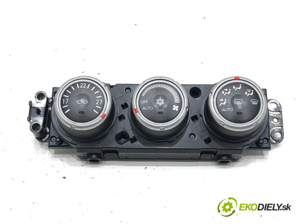 MITSUBISHI LANCER VIII (CY_A, CZ_A) 2007 - 2022    1.5 80 kW [109 KM] benzyna 2008 - 2022  Panel ovládania kúrenia 7820A115XB (Prepínače, spínače, tlačidlá a ovládače kúrenia)