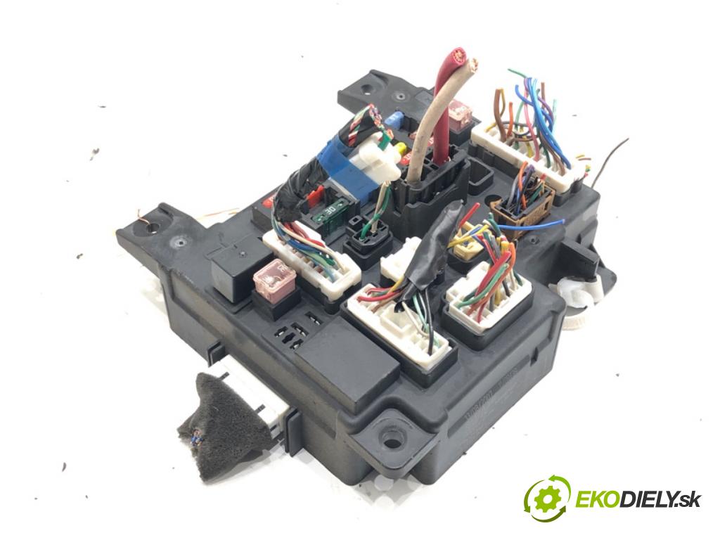 MITSUBISHI LANCER VIII (CY_A, CZ_A) 2007 - 2022    1.5 80 kW [109 KM] benzyna 2008 - 2022  modul BSI 8637A318 (Pojistkové skříňky)