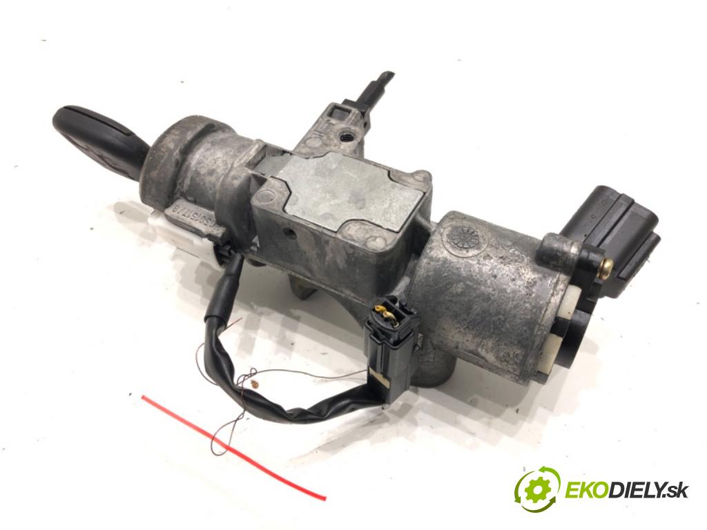 TOYOTA AVENSIS Kombi (_T25_) 2003 - 2008    2.0 (AZT250_) 108 kW [147 KM] benzyna 2003 - 2008  spinačka 45020-05-04 (Spínacie skrinky a kľúče)