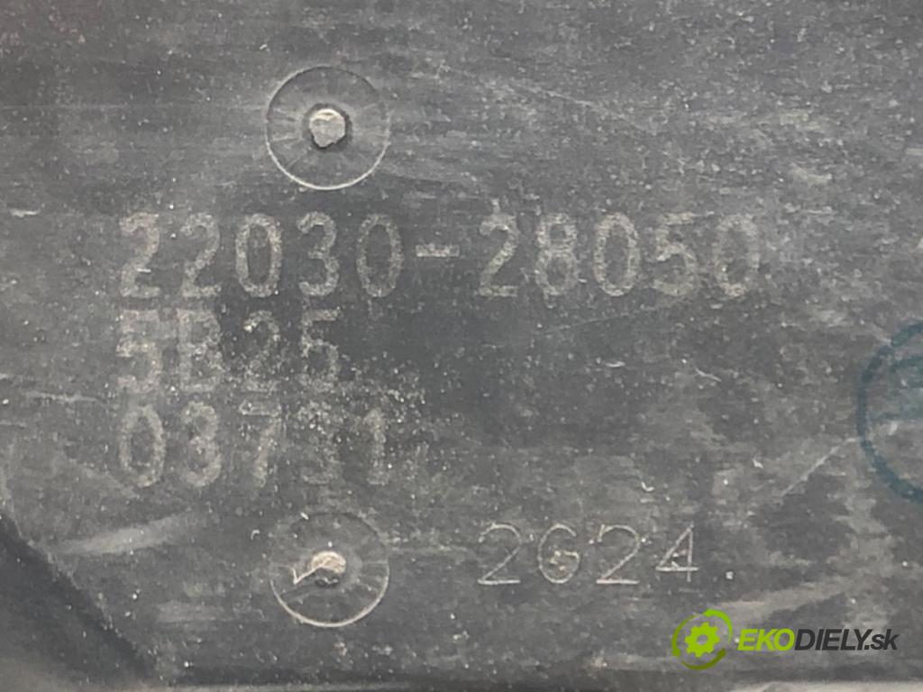 TOYOTA AVENSIS Kombi (_T25_) 2003 - 2008    2.0 (AZT250_) 108 kW [147 KM] benzyna 2003 - 2008  Škrtiaca klapka 22030-28050 (Škrtiace klapky)