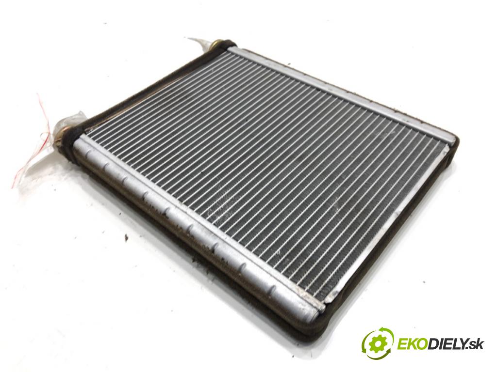 TOYOTA AVENSIS Kombi (_T25_) 2003 - 2008    2.0 (AZT250_) 108 kW [147 KM] benzyna 2003 - 2008  topné těleso radiátor topení  (Radiátory topení)