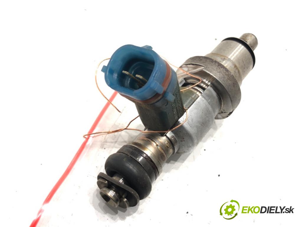 TOYOTA AVENSIS Kombi (_T25_) 2003 - 2008    2.0 (AZT250_) 108 kW [147 KM] benzyna 2003 - 2008  vstrekovač 23250-28090 (Vstrekovače)