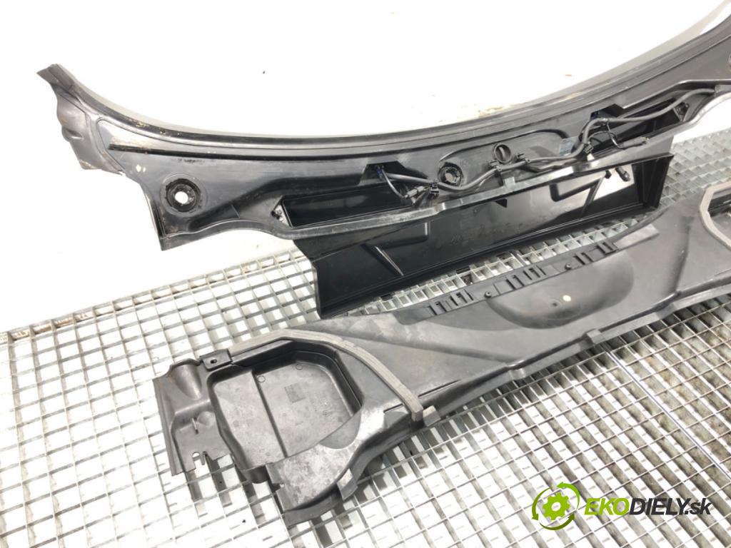 BMW 3 Touring (E91) 2004 - 2012    320 i 125 kW [170 KM] benzyna 2007 - 2012  Torpédo, plast pod čelné okno 6924277 6987498 (Torpéda)