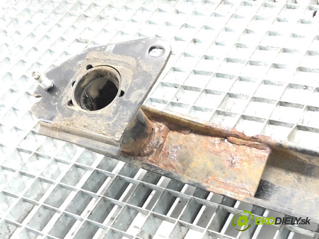 OPEL CORSA E (X15) 2014 - 2022    1.4 (08, 68) 66 kW [90 KM] benzyna 2014 - 2022  výztuha nárazníka zadní část  (Výztuhy zadní)