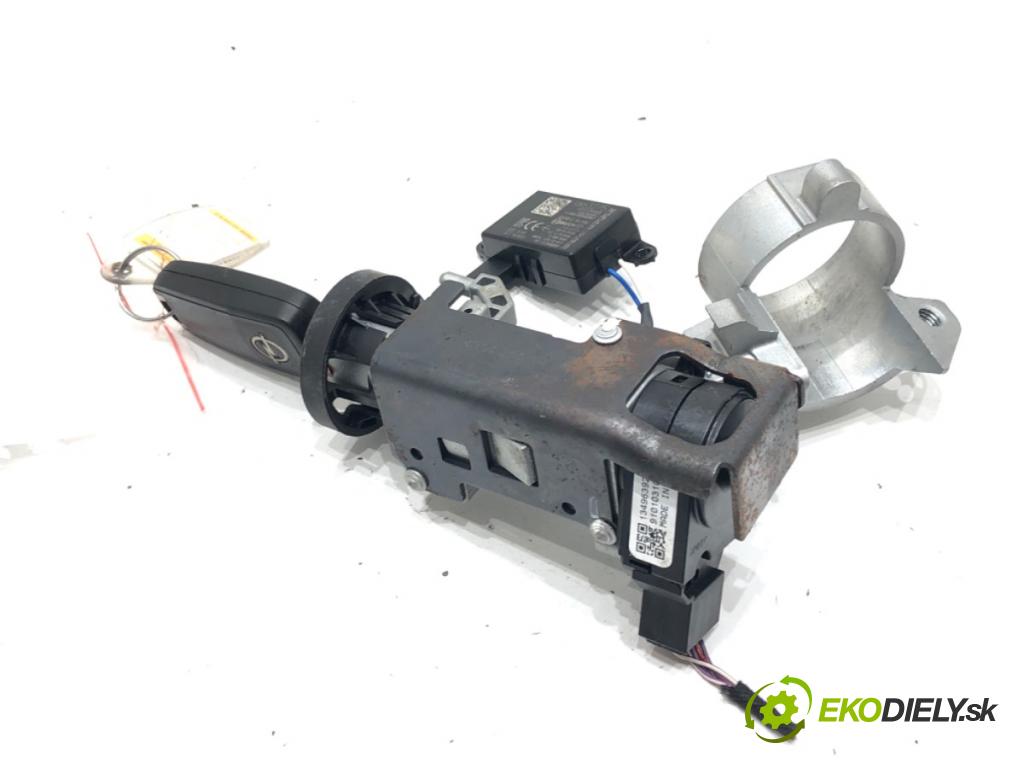 OPEL CORSA E (X15) 2014 - 2022    1.4 (08, 68) 66 kW [90 KM] benzyna 2014 - 2022  spinačka 13496392 (Spínacie skrinky a kľúče)