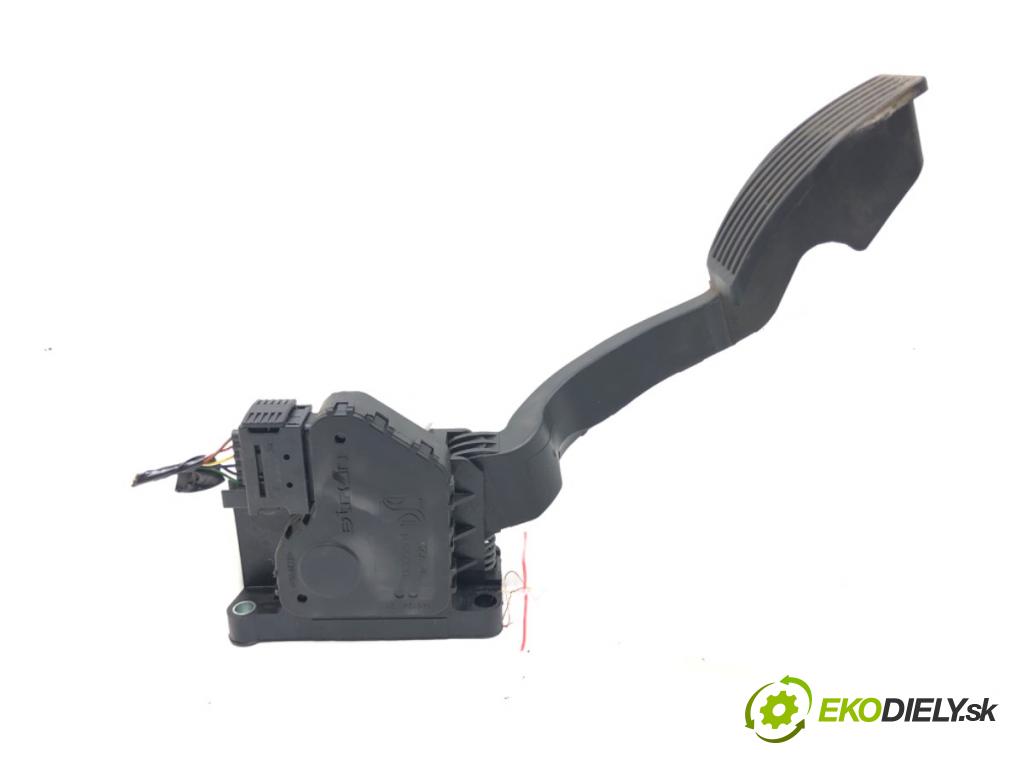 OPEL CORSA E (X15) 2014 - 2022    1.4 (08, 68) 66 kW [90 KM] benzyna 2014 - 2022  Potenciometer plynu  (Pedále)