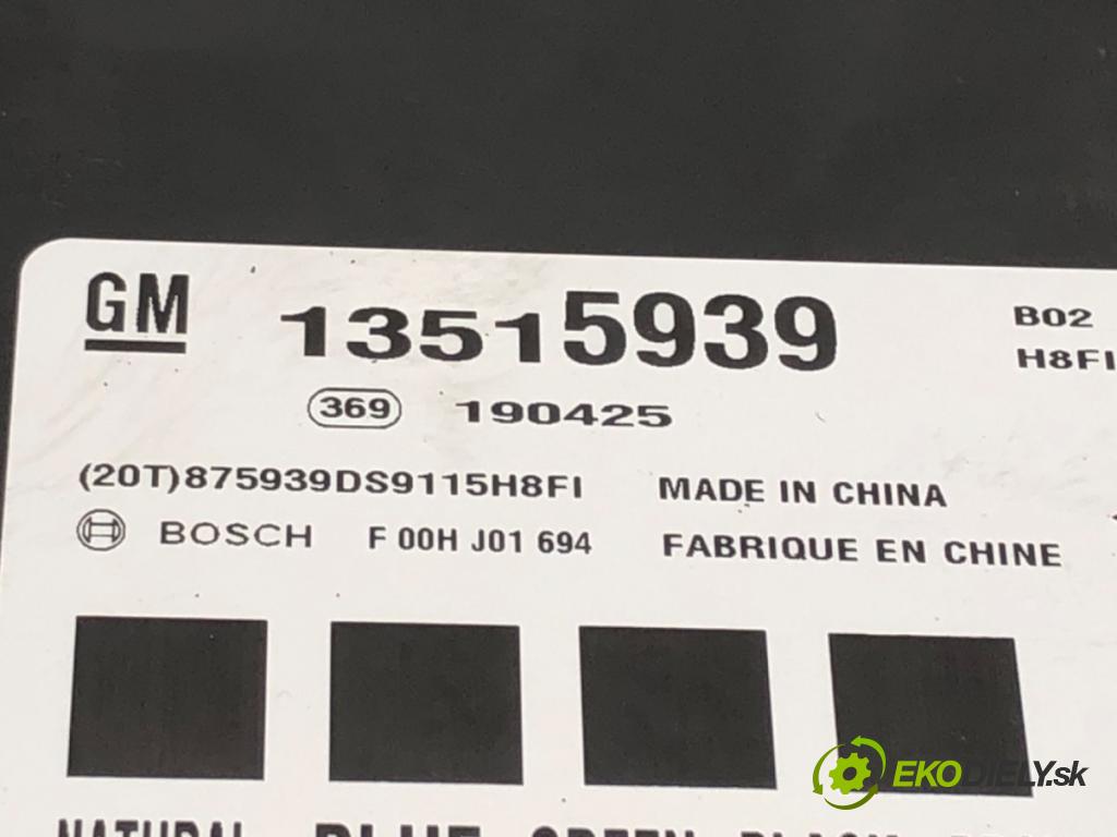 OPEL CORSA E (X15) 2014 - 2022    1.4 (08, 68) 66 kW [90 KM] benzyna 2014 - 2022  Modul komfortu 13515939 (Moduly komfortu)