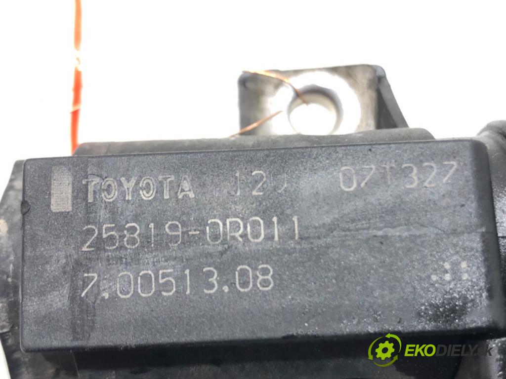 TOYOTA AVENSIS (_T25_) 2003 - 2008    2.0 D-4D (ADT250_) 93 kW [126 KM] olej napędowy 2006 - 2008  Ventil tlaku 25819-0R011 (Ventily)
