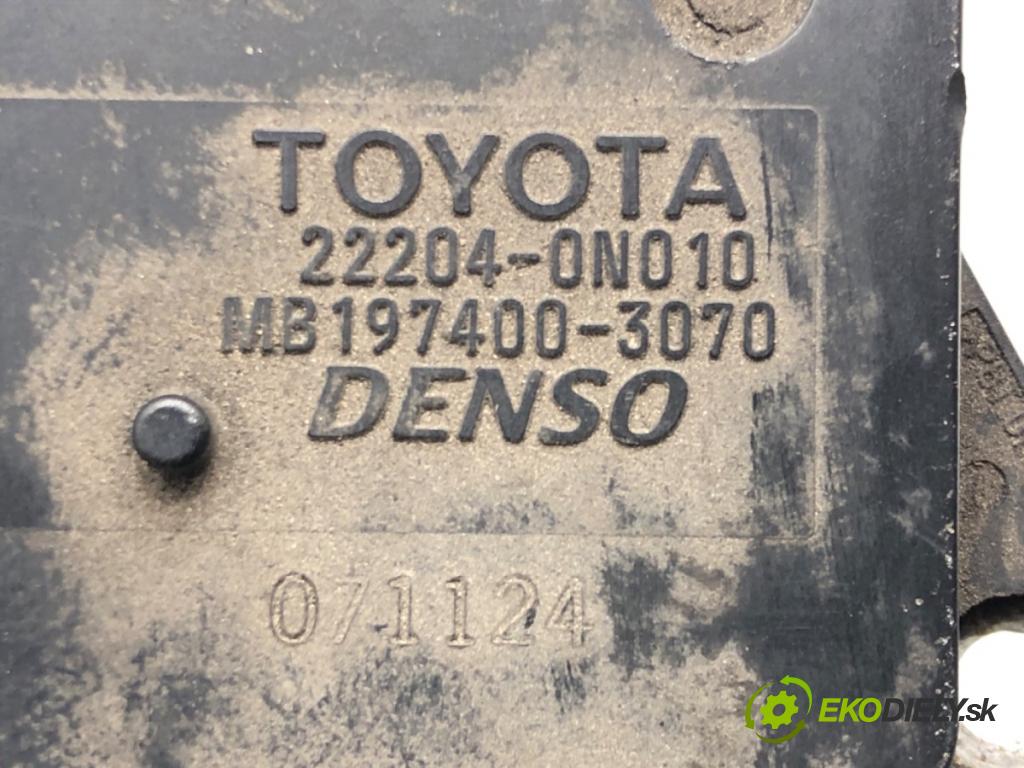 TOYOTA AVENSIS (_T25_) 2003 - 2008    2.0 D-4D (ADT250_) 93 kW [126 KM] olej napędowy 2006 - 2008  Váha vzduchu 22204-0N010 (Váhy vzduchu)