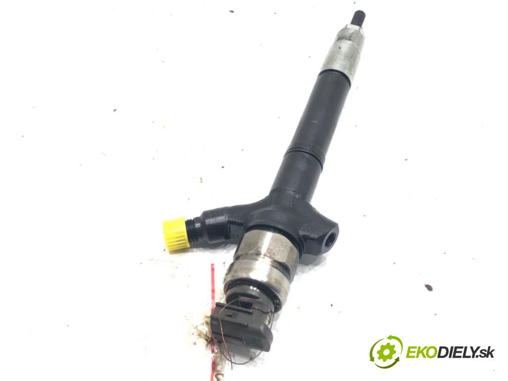 TOYOTA AVENSIS (_T25_) 2003 - 2008    2.0 D-4D (ADT250_) 93 kW [126 KM] olej napędowy 2006 - 2008  vstrekovač 23670-0R030 (Vstrekovače)