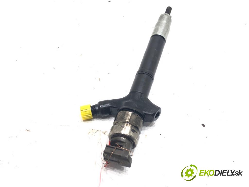 TOYOTA AVENSIS (_T25_) 2003 - 2008    2.0 D-4D (ADT250_) 93 kW [126 KM] olej napędowy 2006 - 2008  vstrekovač 23670-0R030 (Vstrekovače)