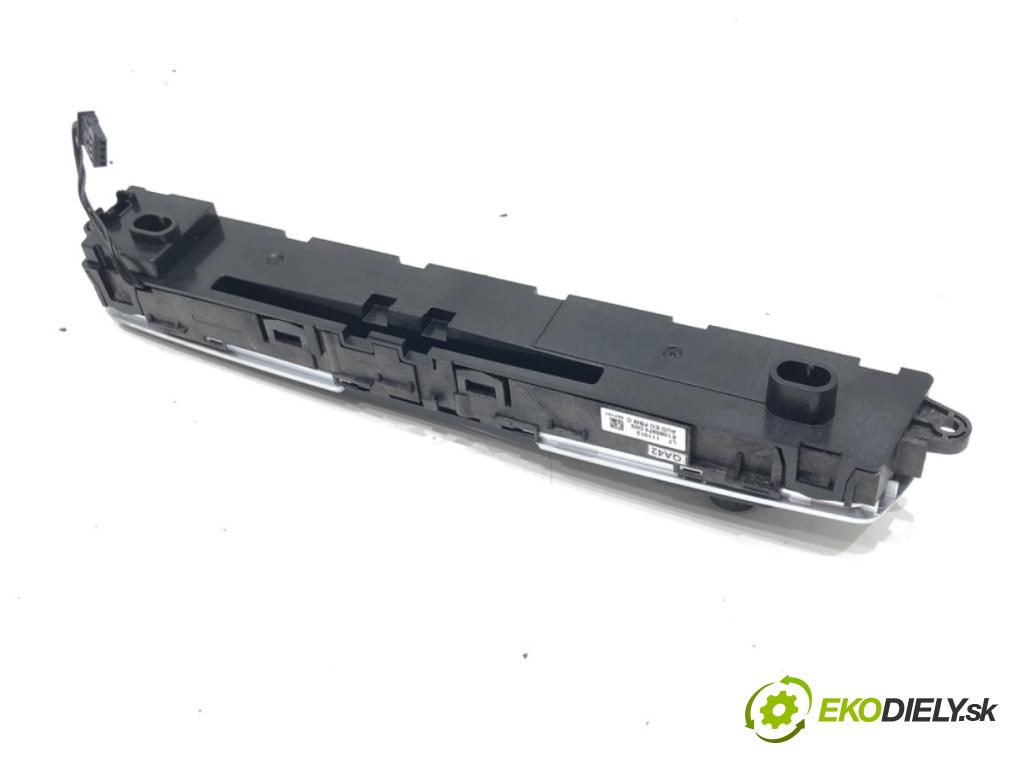 BMW 3 Touring (F31) 2012 - 2019    320 d 135 kW [184 KM] olej napędowy 2012 - 2016  Panel ovládania radia E1065974 (Prepínače, spínače, tlačidlá a ovládače kúrenia)