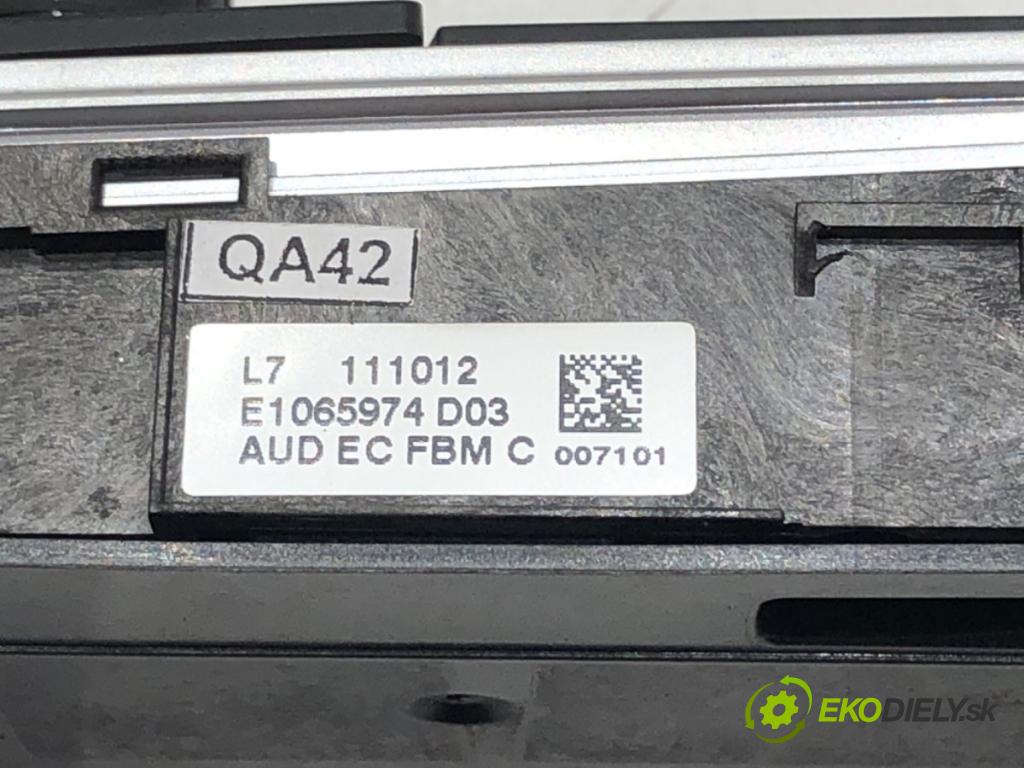 BMW 3 Touring (F31) 2012 - 2019    320 d 135 kW [184 KM] olej napędowy 2012 - 2016  Panel ovládania radia E1065974 (Prepínače, spínače, tlačidlá a ovládače kúrenia)