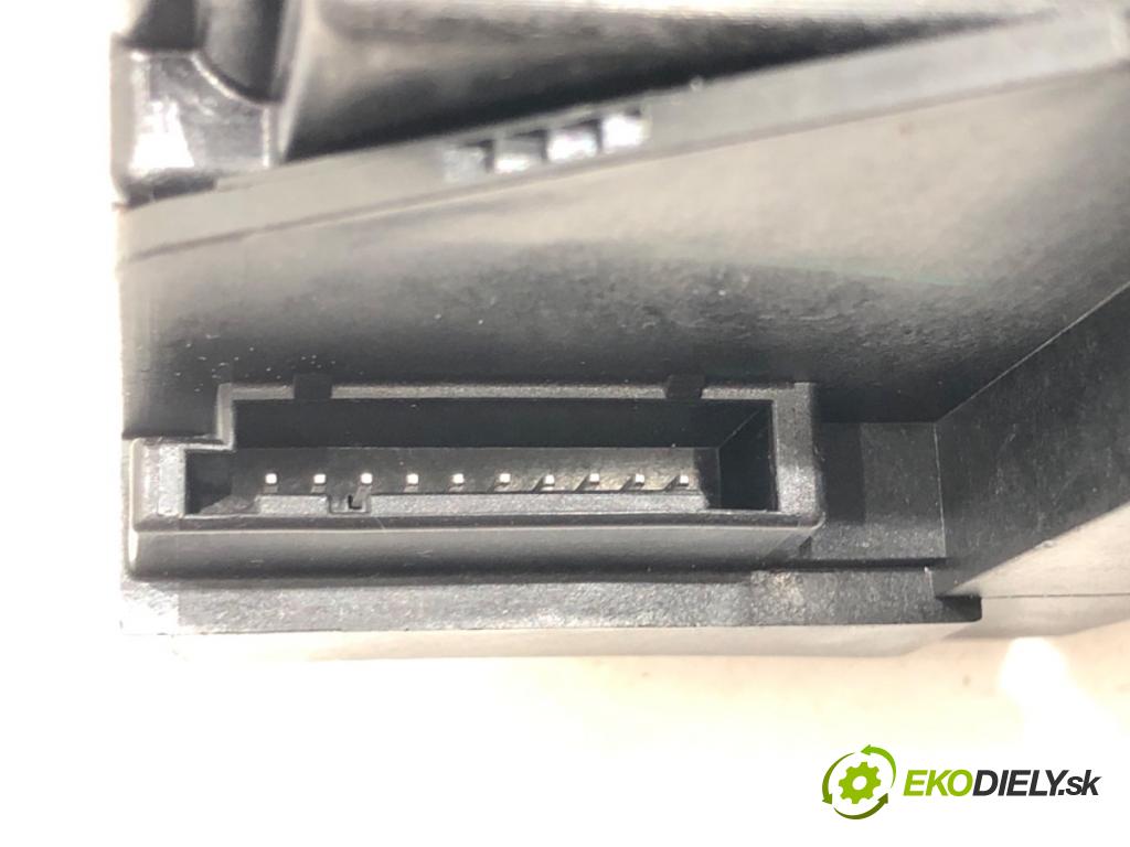 BMW 3 Touring (F31) 2012 - 2019    320 d 135 kW [184 KM] olej napędowy 2012 - 2016  Kulisa 9296896 (Rýchlostné páky / kulisy)