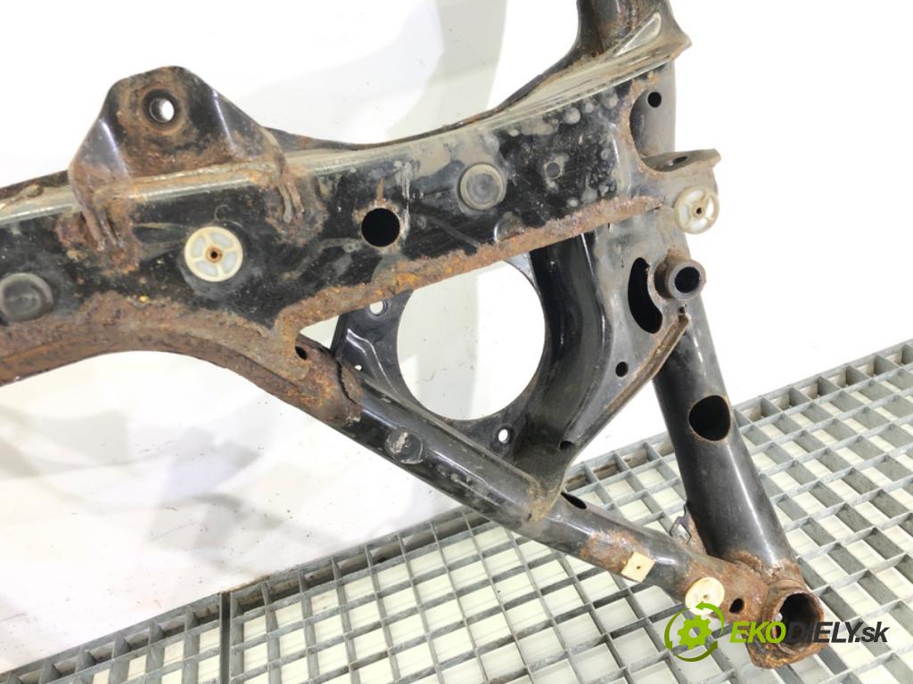 BMW 3 Touring (F31) 2012 - 2019    320 d 135 kW [184 KM] olej napędowy 2012 - 2016  výztuha pod motor  (Výztuhy přední)