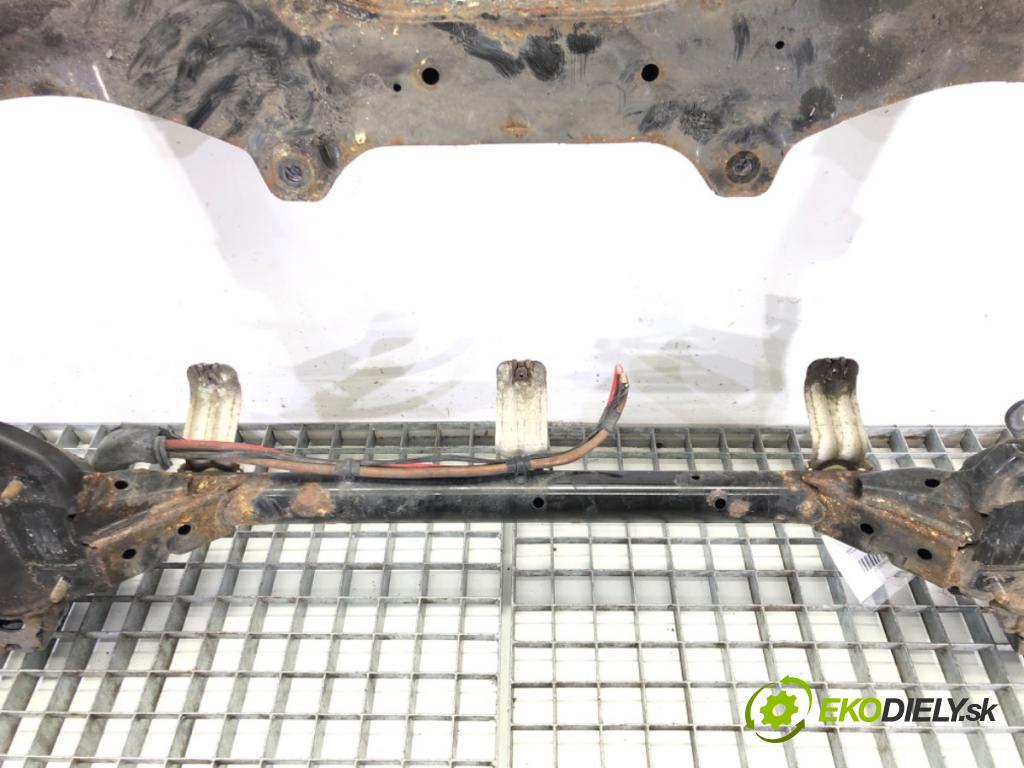 BMW 3 Touring (F31) 2012 - 2019    320 d 135 kW [184 KM] olej napędowy 2012 - 2016  výztuha pod motor  (Výztuhy přední)