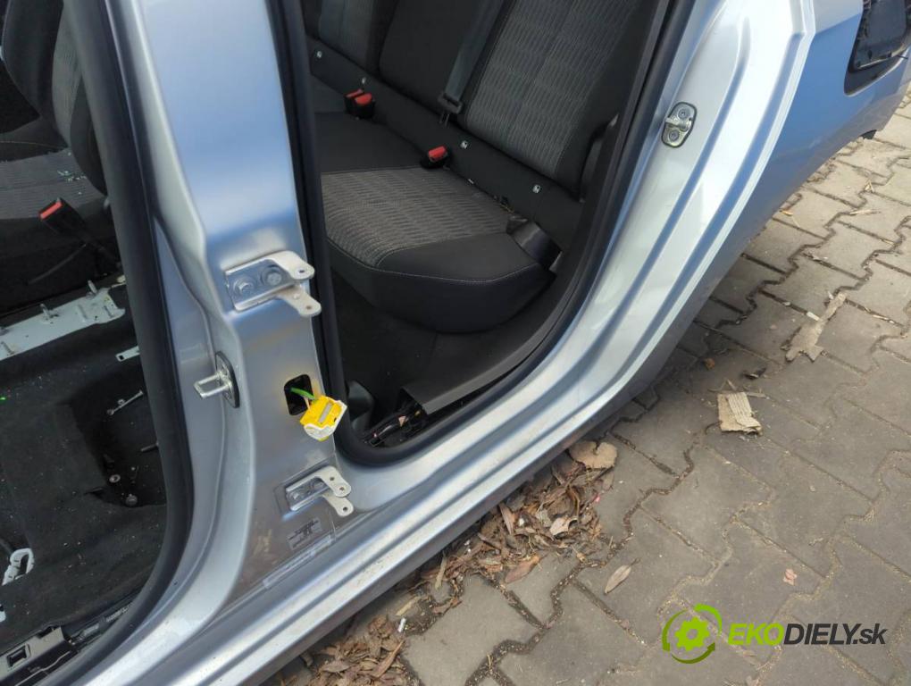 OPEL CORSA F 2019 - 2022    1.2 (68) 55 kW [75 KM] benzyna 2019 - 2022  KAROSERIA ČTVRŤÁK blatník zadní část levý pravý práh střecha PODŁUŻNICA levý