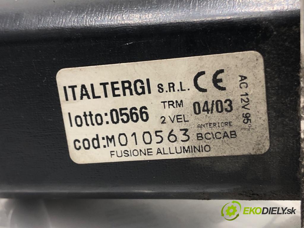 MICROCAR VIRGO 1999 - 2004 --- motor stěračů přední část